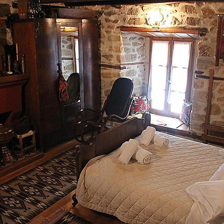 Τα Κωνστανταδικα Apartment อาร์ไนยา ภายนอก รูปภาพ